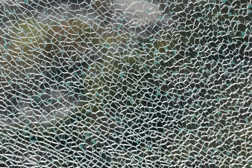 Image of cracked glass because of thermal stress